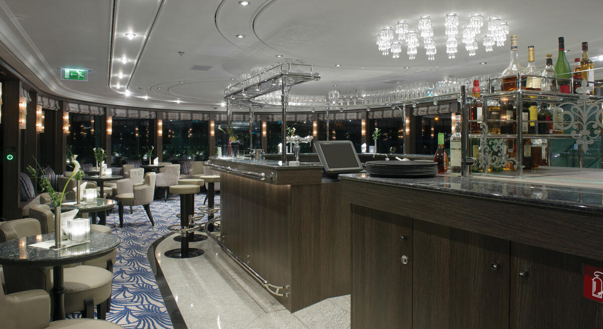 MS Grace - Lido Bar